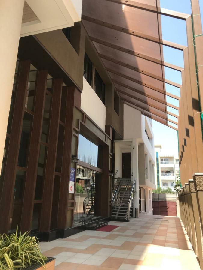 Kyriad Hotel Solapur By Othpl Екстер'єр фото