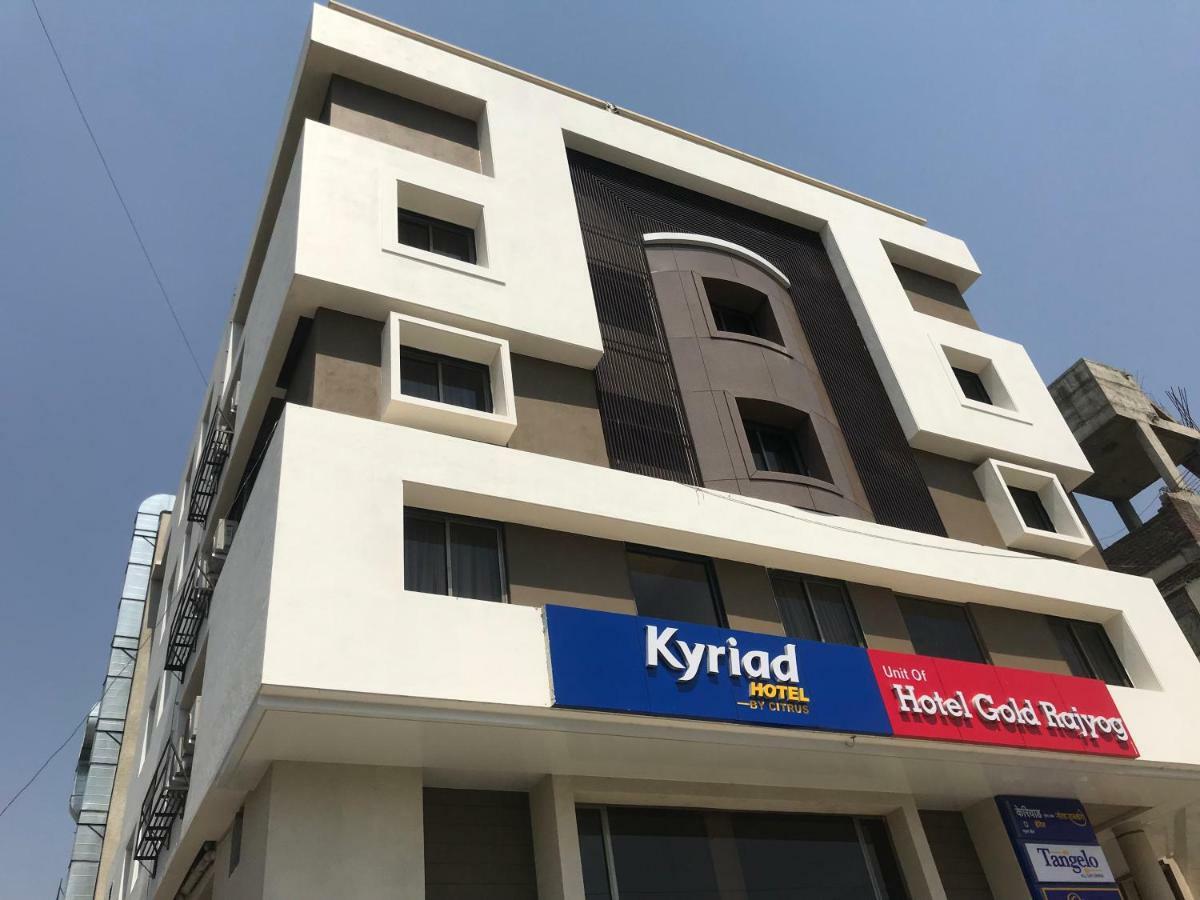 Kyriad Hotel Solapur By Othpl Екстер'єр фото